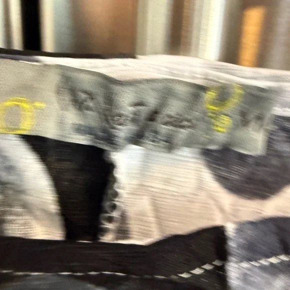 Chic Polka Dot Blouse - Black and White - Picture 4 of 6